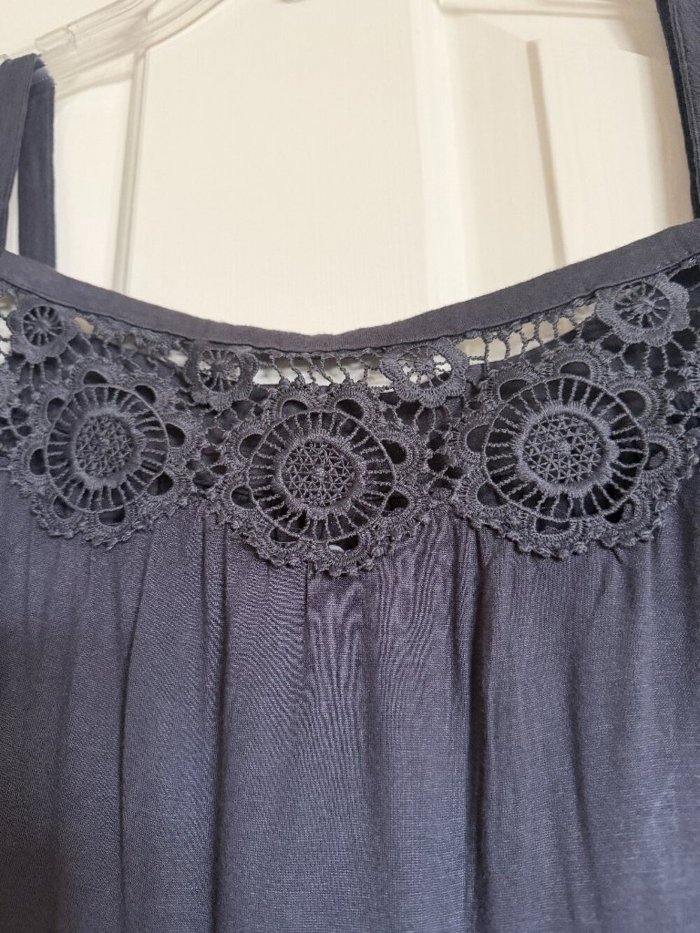 NWT Loft Size L Tank Top with Lace Trim - Picture 3 of 5